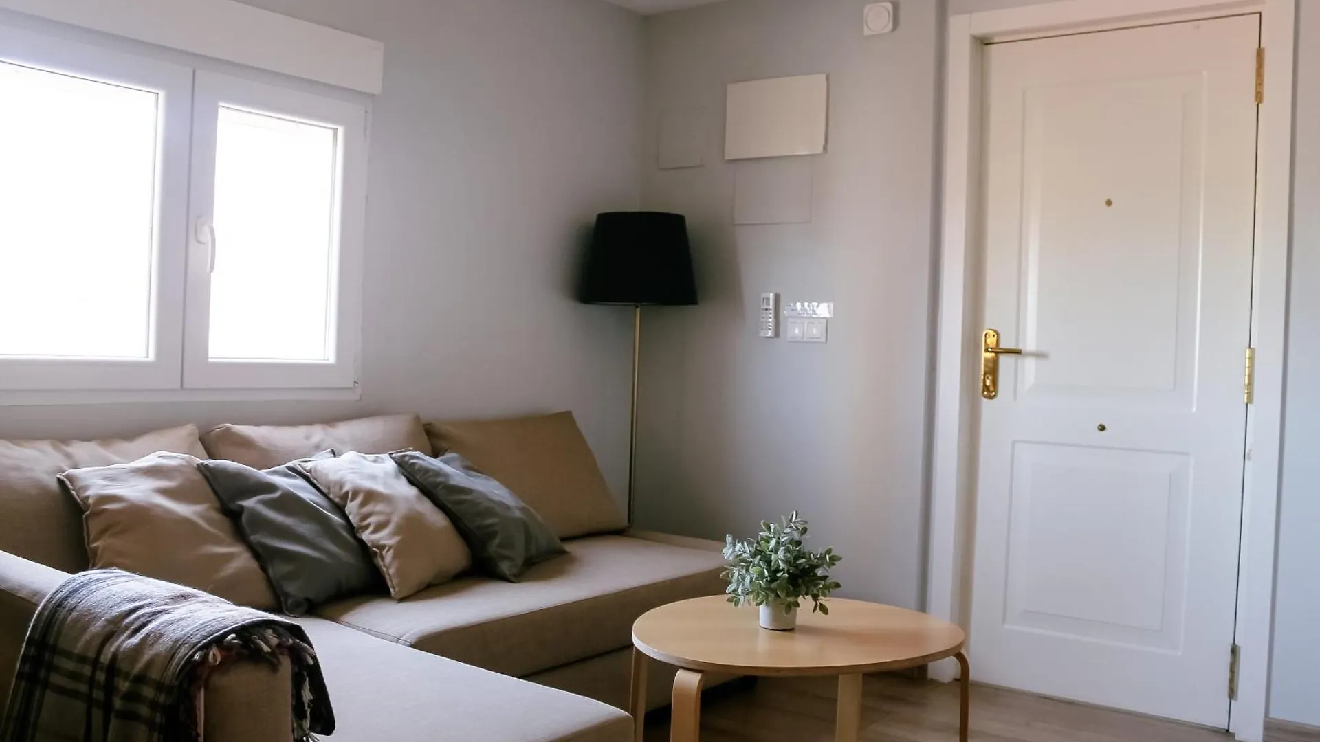 Apartamento Atico Con Encanto En Málaga España
